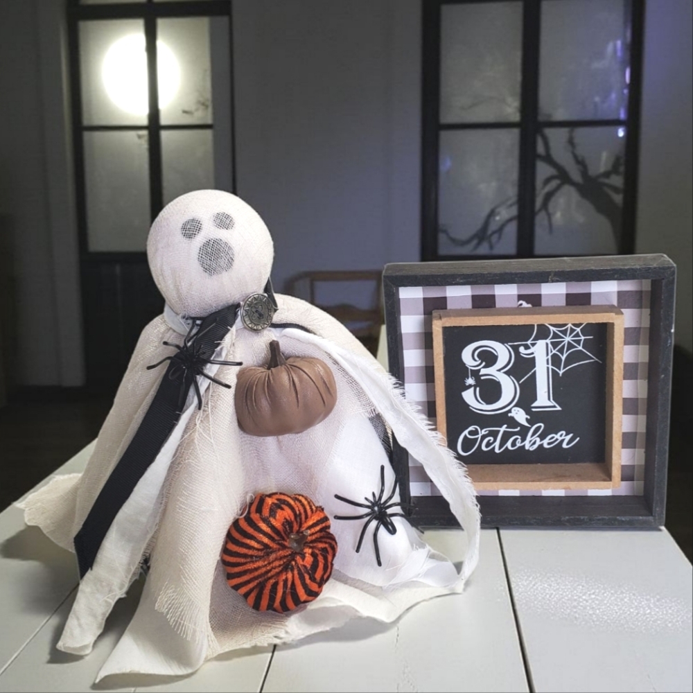 Halloween Bedspring Ghost Decor with Pumpkins, Spiders & Sign Homecrafted